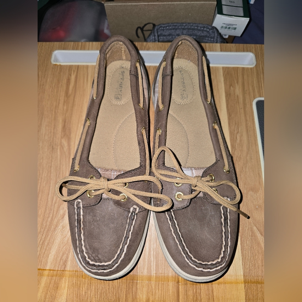 Ladie's Sperry Topsiders~
